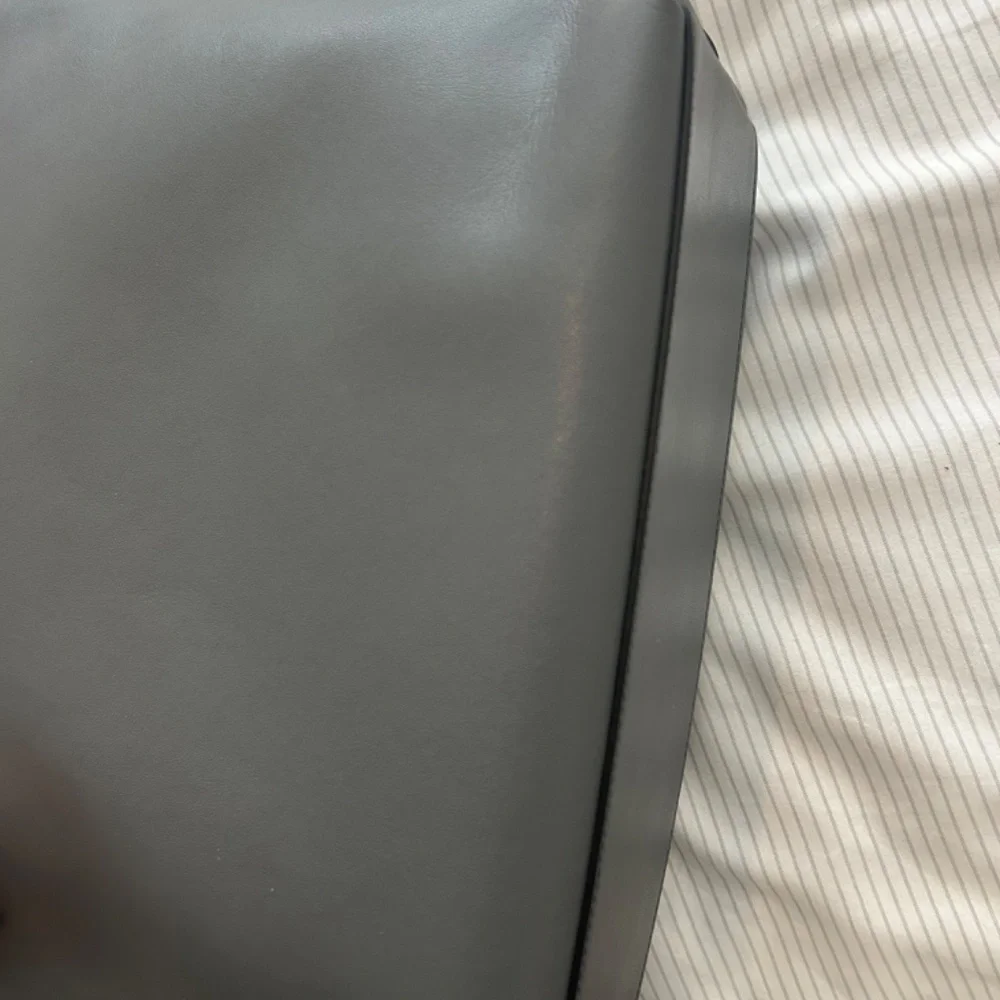 Authentic Bally full leather bag - Picture 7 of 8